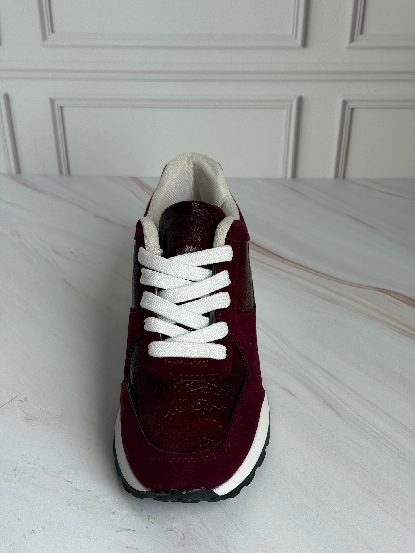 Leny Burgundy